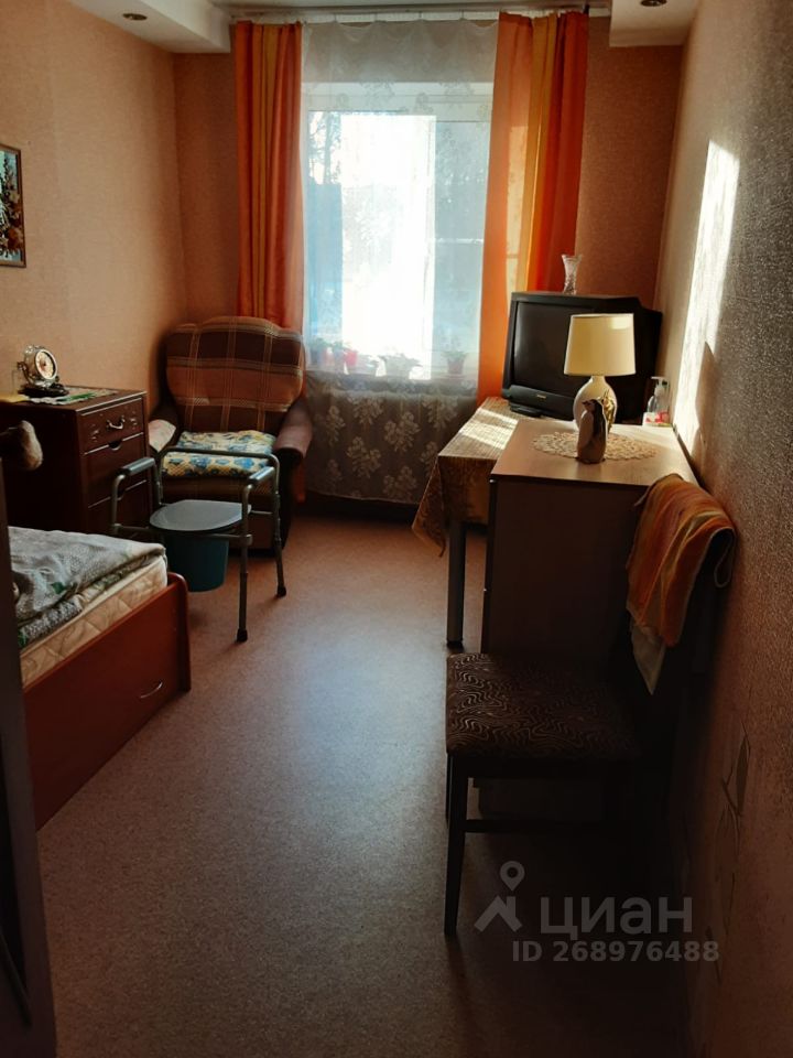 Продажа 3-комн квартиры на вторичном рынке Кингисепп, улица Воровского, 36