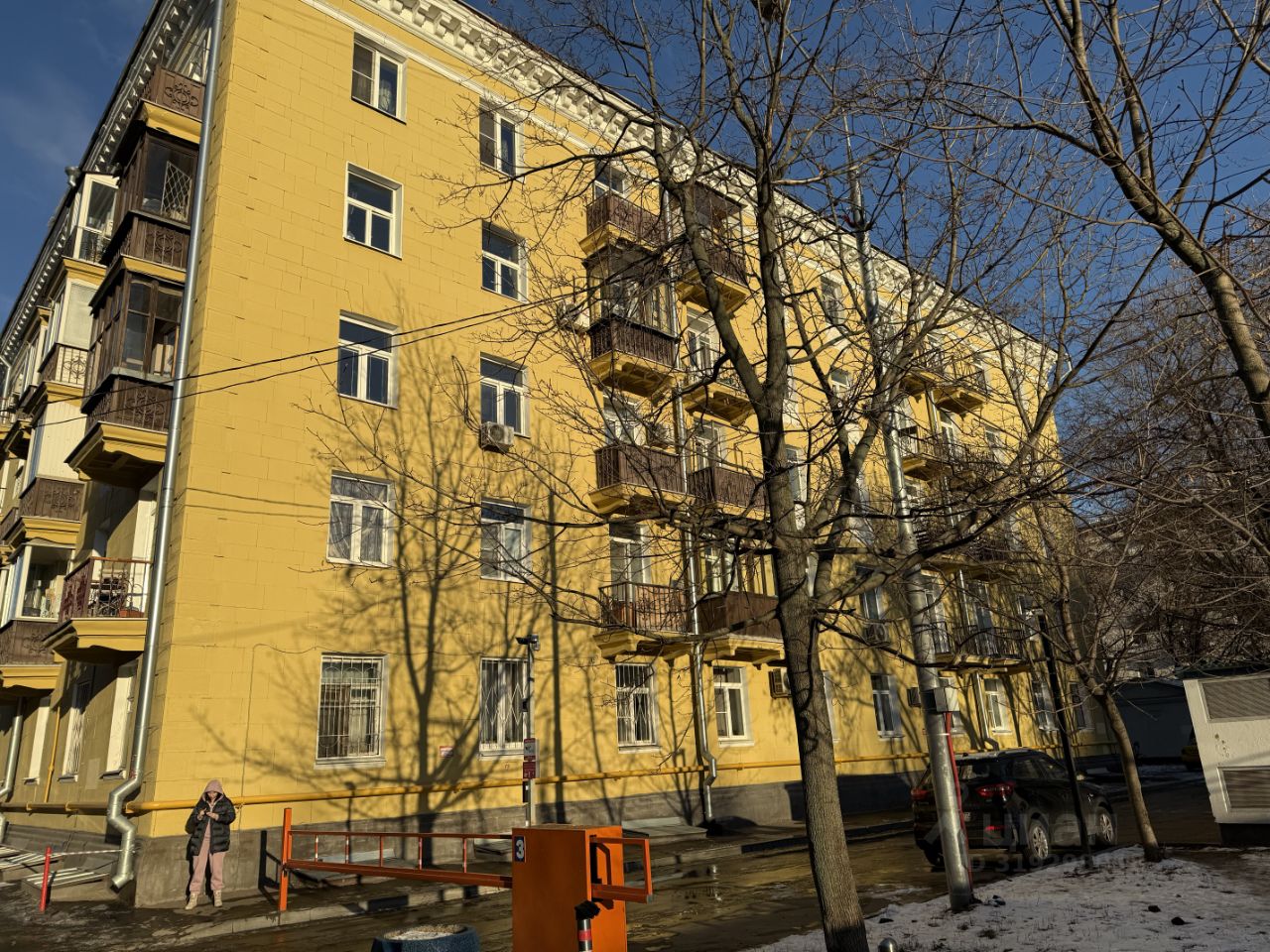 Продажа 3-комн квартиры на вторичном рынке Стрельбищенский переулок, 22С1