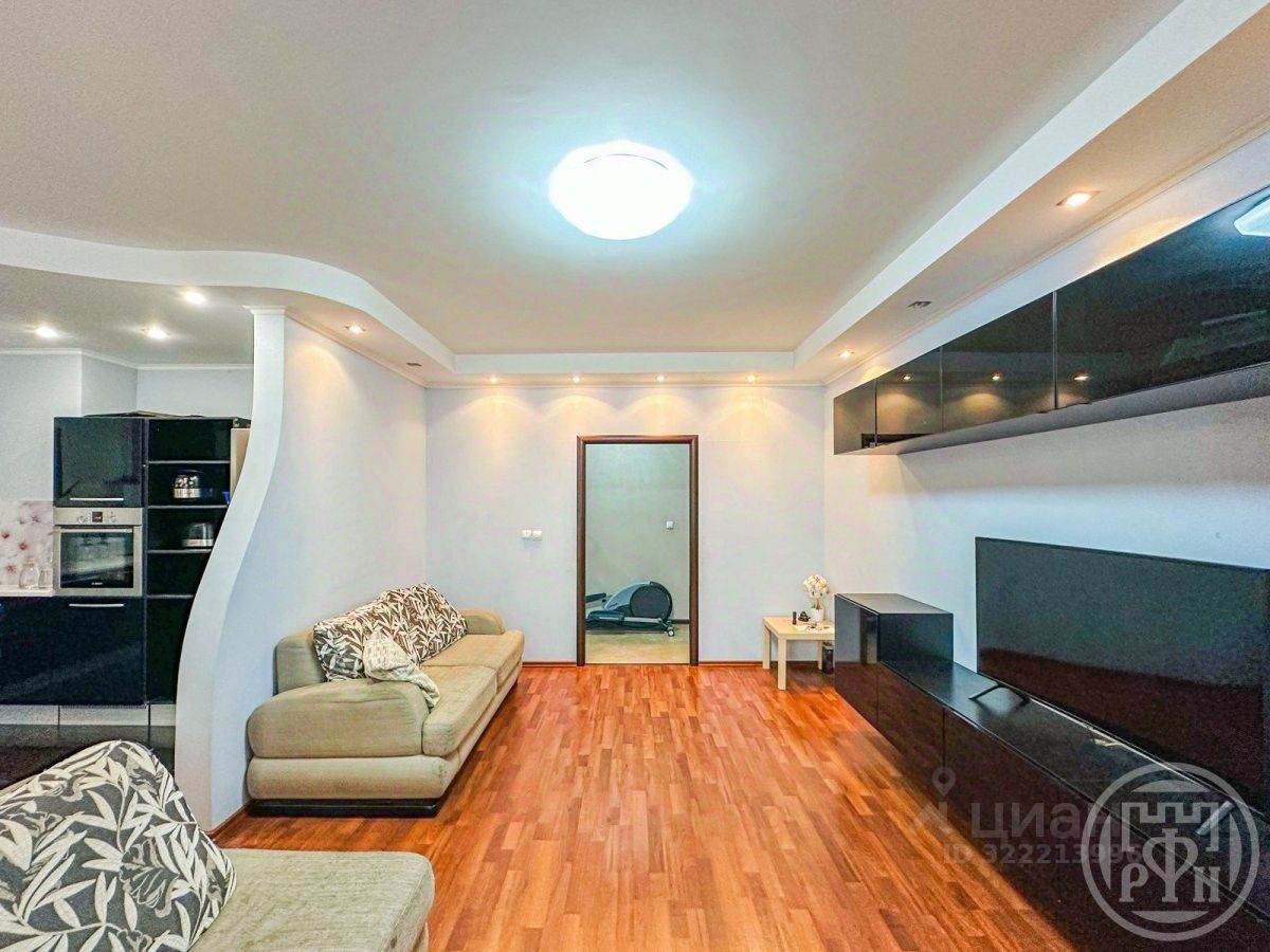 Продажа 3-комн квартиры на вторичном рынке Выборгское шоссе, 27к3