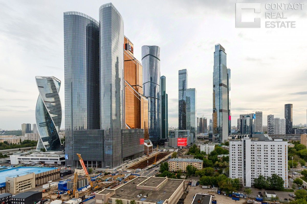 Продажа 4-комн квартиры на вторичном рынке Мантулинская улица, 9к5