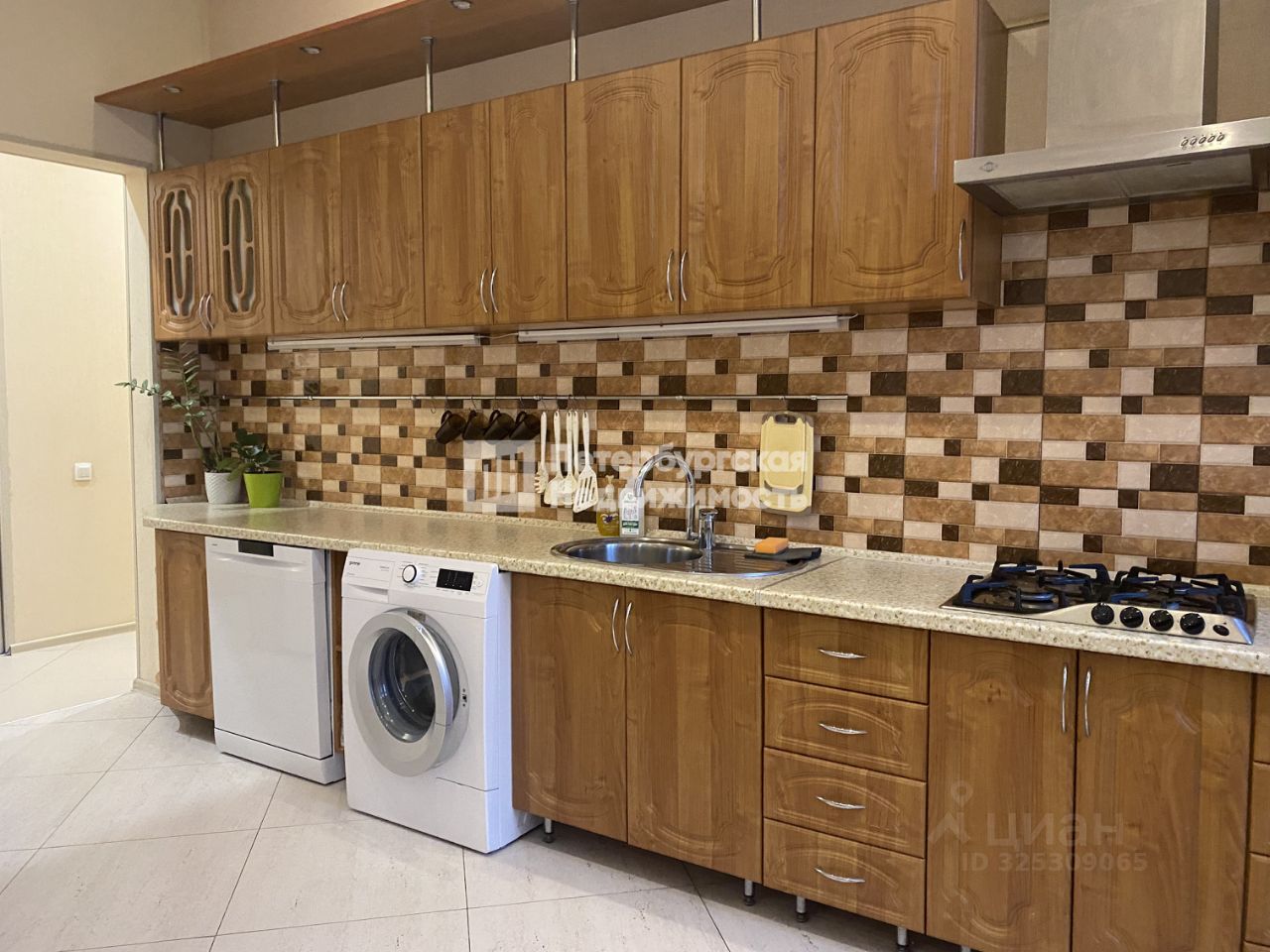 Продажа 3-комн квартиры на вторичном рынке 8-я Советская улица, 17-19