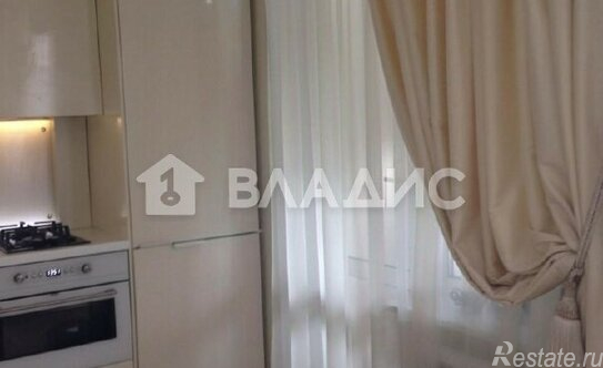 Продажа 3-комн квартиры на вторичном рынке улица Ивана Франко,  д. 8 к2 с4