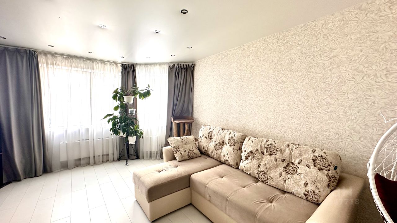 Продажа 3-комн квартиры на вторичном рынке Южный мкр, улица Южнодомодедовская, 16