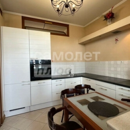 Продажа 3-комн квартиры на вторичном рынке ул Ватутина,  д. 18,  к. 2
