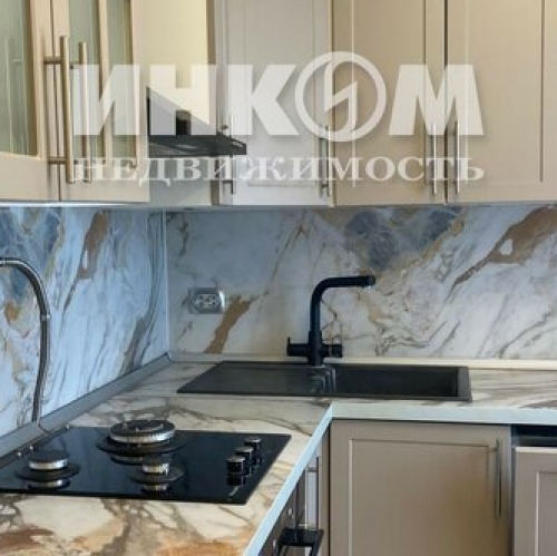 2-комн квартира микрорайон ДРСУ-4, , Голицыно, тер ДРСУ-4,  д. 14