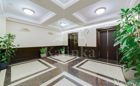 Продажа 5-комн квартиры на вторичном рынке улица Охотный Ряд