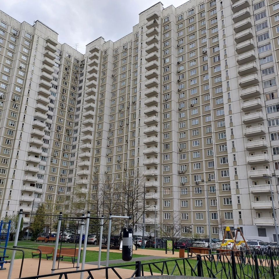 Продажа 3-комн квартиры на вторичном рынке улица Герасима Курина, 16