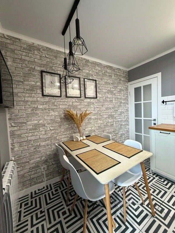 Продажа 2-комн квартиры на вторичном рынке Южный мкр, улица Курыжова, 30