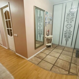Продажа 3-комн квартиры на вторичном рынке Дыбенко ул,  д. 12,  к. 1