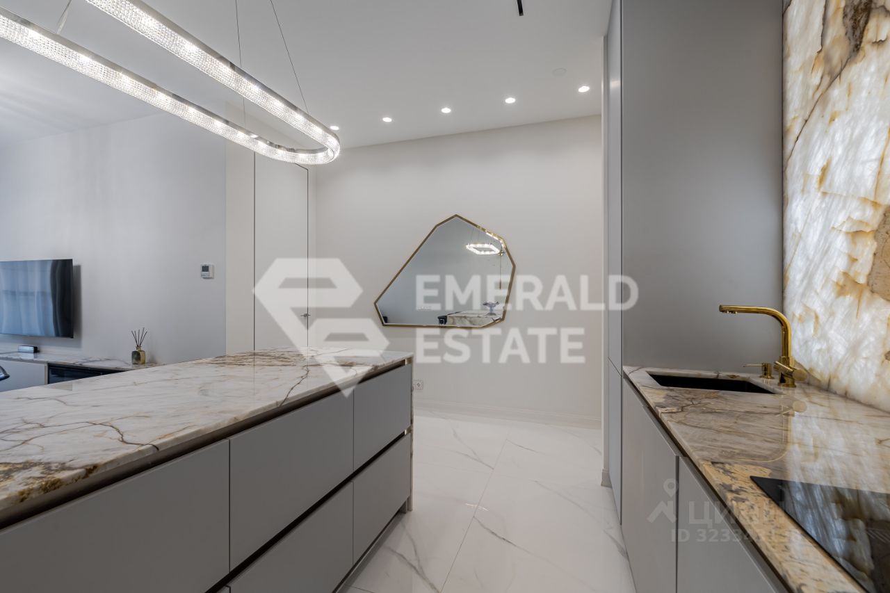 Продажа 2-комн квартиры на вторичном рынке 2-я Брестская улица, 6