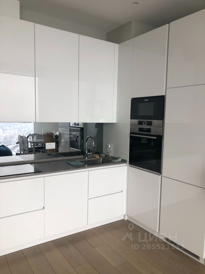 Аренда 1-комн квартиры на вторичном рынке 1-й Красногвардейский проезд, 22с1