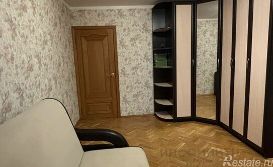 Продажа 2-комн квартиры на вторичном рынке Ялтинская улица,  д. 1