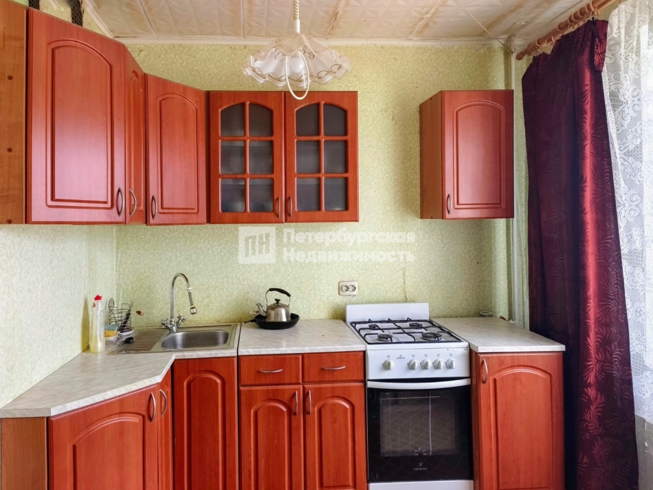 Продажа 3-комн квартиры на вторичном рынке поселок Торковичи, поселок Торковичи, ул Железнодорожная 1-я, д 5а