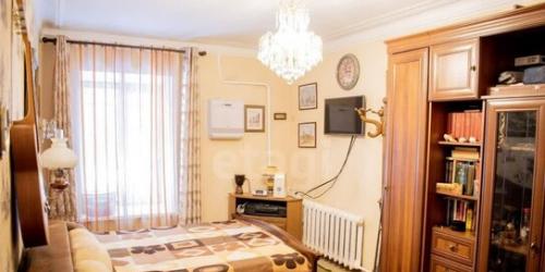 2-комн квартира ул Декабристов,  д. 32