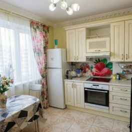 Продажа 3-комн квартиры на вторичном рынке улица Генерала Кузнецова,  д. 18 к2
