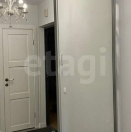 Продажа 3-комн квартиры на вторичном рынке Композиторов ул,  д. 7