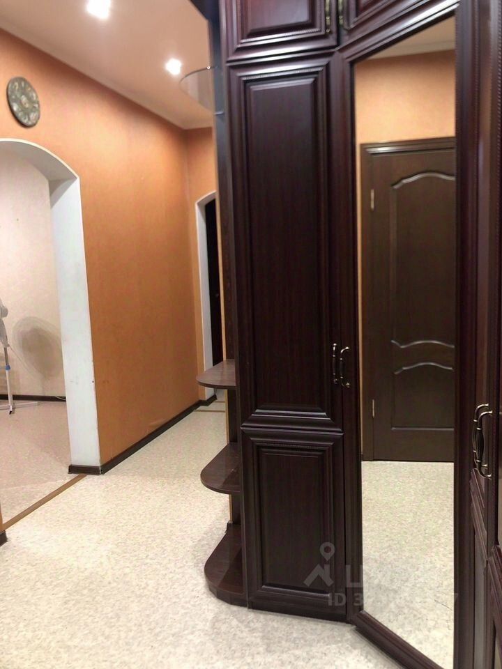 Продажа 2-комн квартиры на вторичном рынке проспект Королева, 21к1