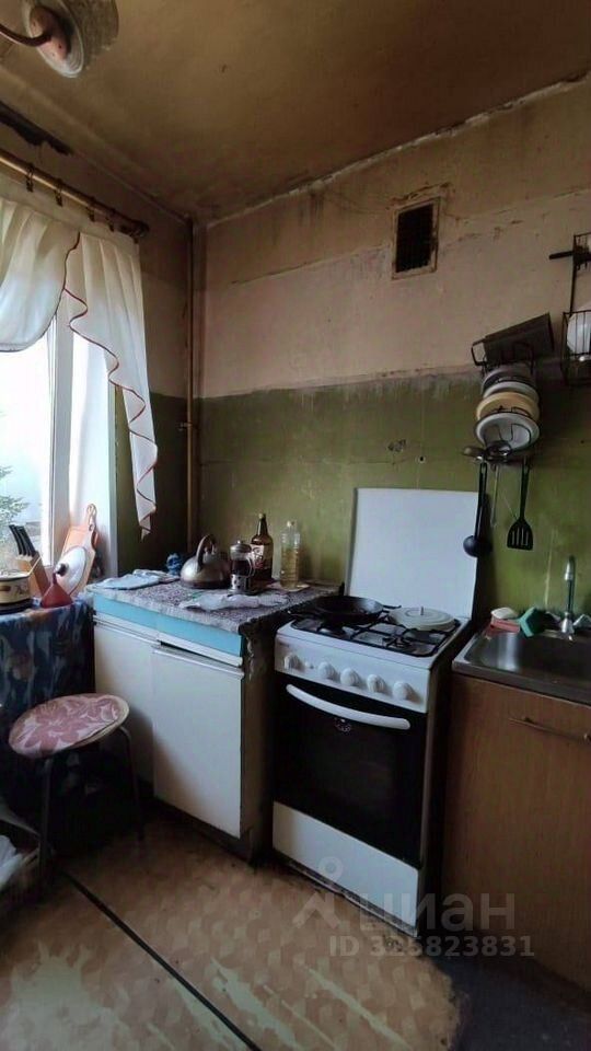Продажа 3-комн квартиры на вторичном рынке Кировск, Набережная улица, 13