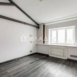 Продажа 10-комн квартиры на вторичном рынке Композиторская улица