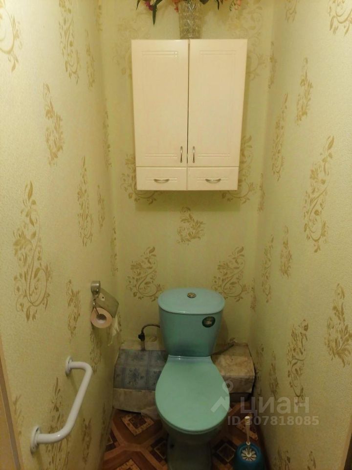 Продажа 2-комн квартиры на вторичном рынке Пушкин, Лесное тер., 7