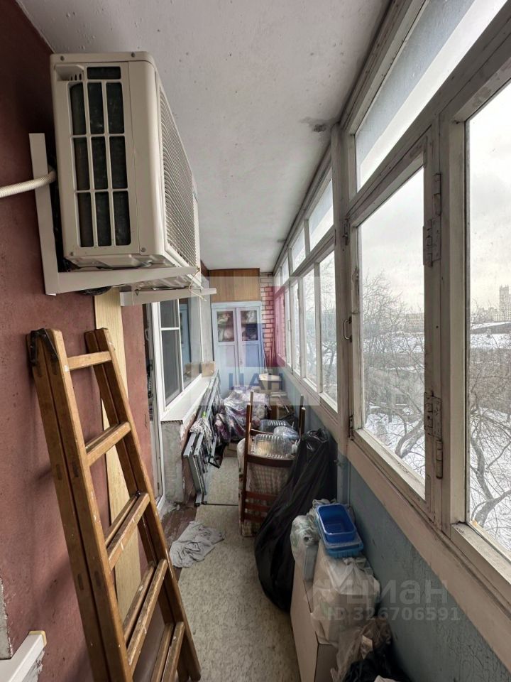 Продажа 1-комн квартиры на вторичном рынке переулок Обуха, 4