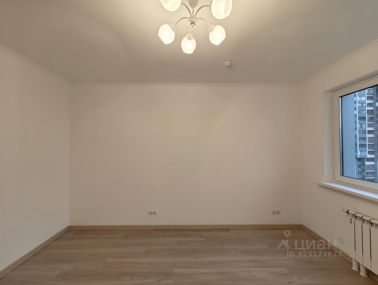 Продажа 2-комн квартиры на вторичном рынке Балаклавский проспект, 17