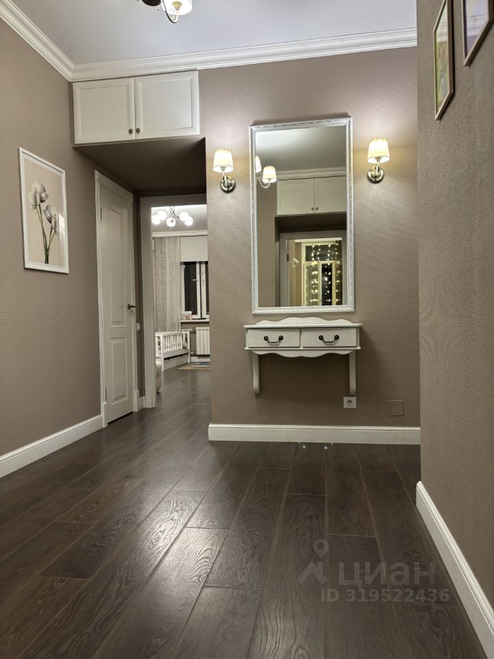 Продажа 2-комн квартиры на вторичном рынке Сходня мкр, улица Мичурина, 17