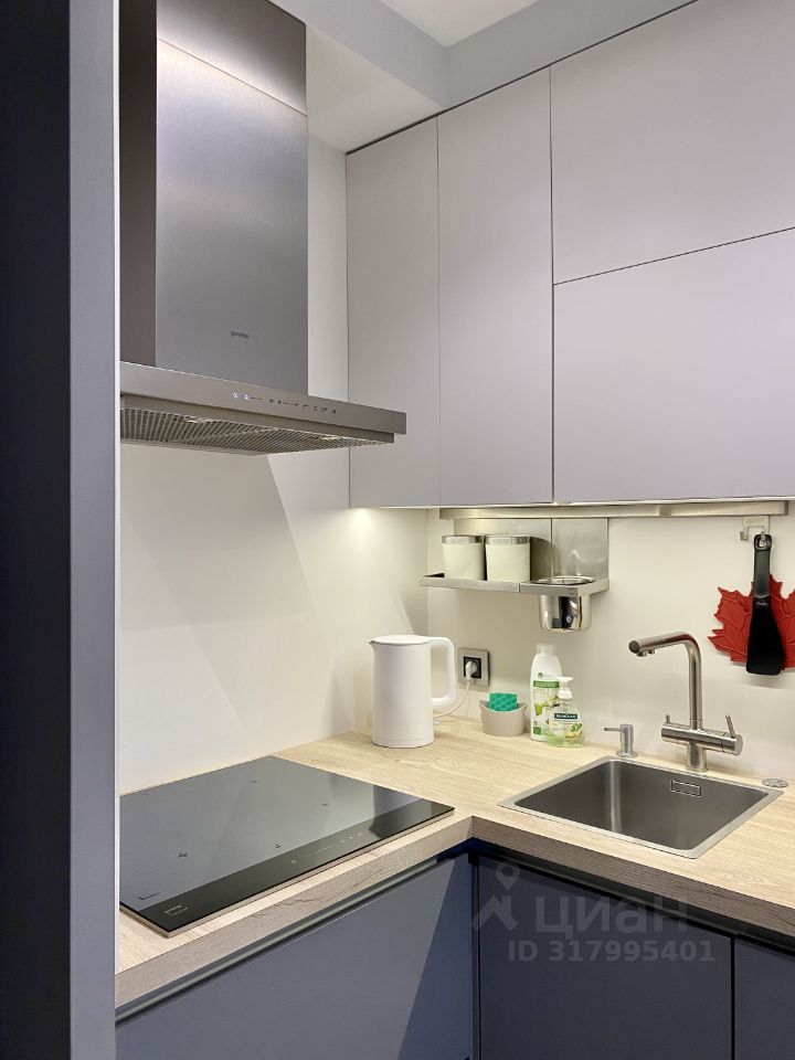 Продажа 3-комн квартиры на вторичном рынке Лобня, улица Калинина,  д. 21