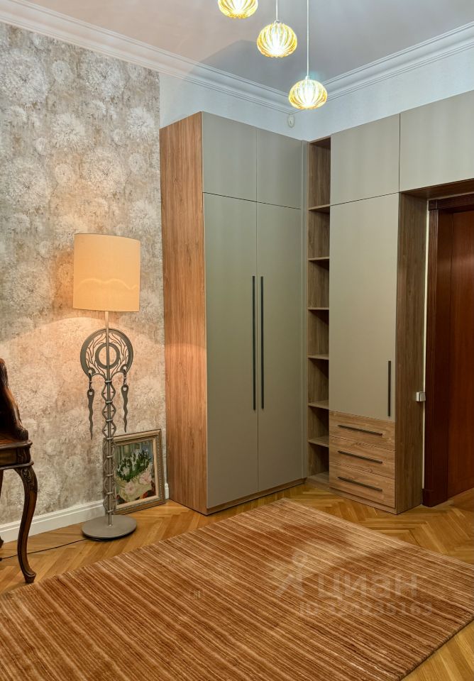 Аренда 4-комн квартиры на вторичном рынке Малый Левшинский переулок, 14/9С1