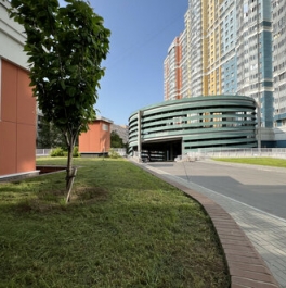 Продажа 3-комн квартиры на вторичном рынке ул Кустодиева,  д. 7,  к. 1