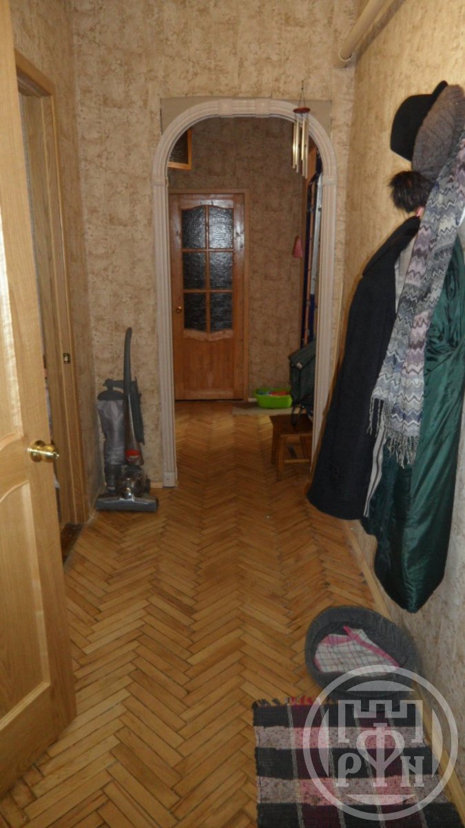 Продажа 3-комн квартиры на вторичном рынке Решетникова ул. ,  д. 13