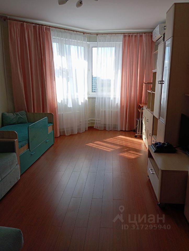 Продажа 1-комн квартиры на вторичном рынке Производственная улица, 4