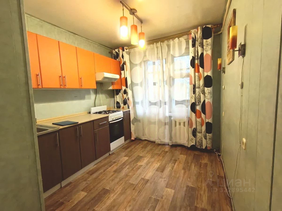 Продажа 1-комн квартиры на вторичном рынке Клин, улица Калинина, 9