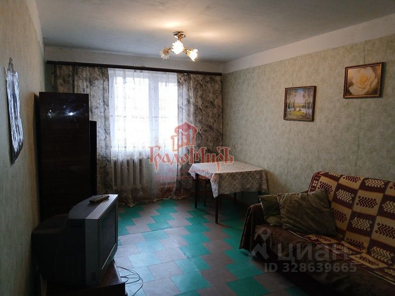 Продажа 2-комн квартиры на вторичном рынке Яхрома, улица Ленина, 27