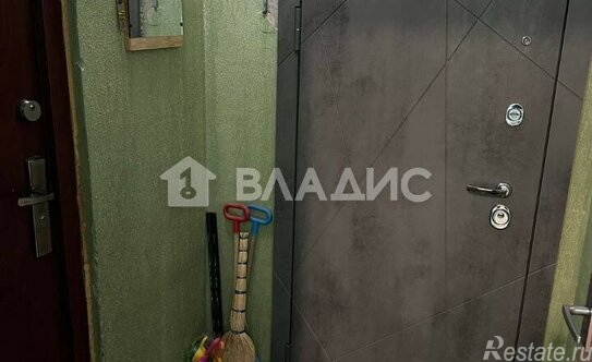 Продажа 3-комн квартиры на вторичном рынке улица Корнейчука,  д. 16