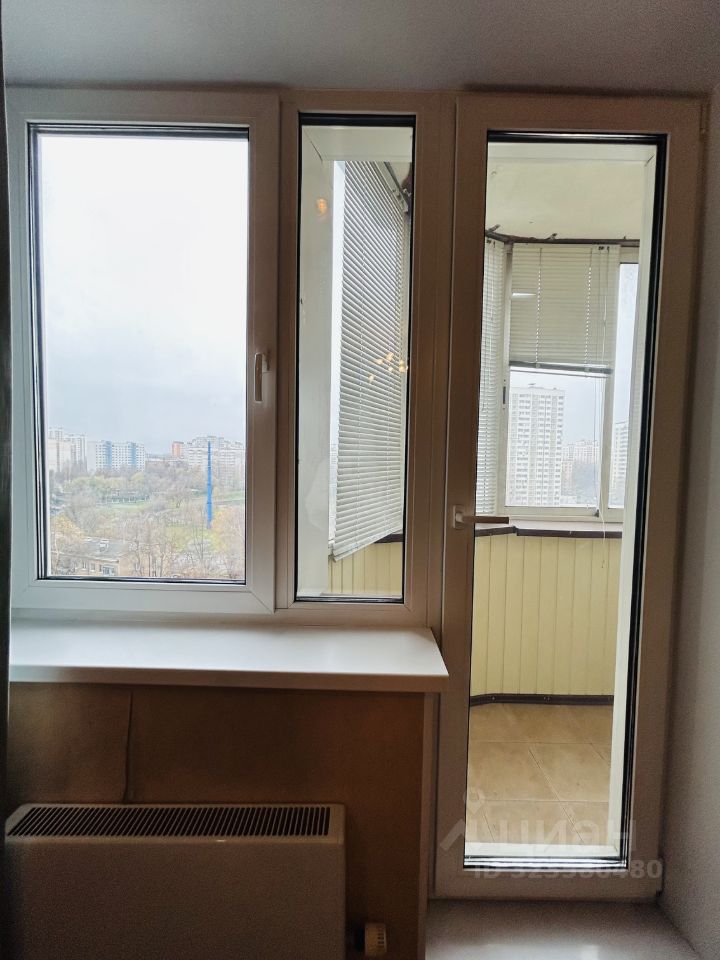 Продажа 2-комн квартиры на вторичном рынке Сколковское шоссе, 13