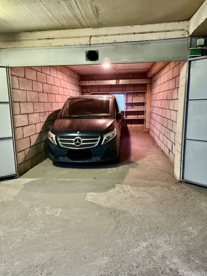 Аренда гаража ул Академика Челомея,  д. 3,  к. 1