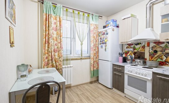 Продажа 1-комн квартиры на вторичном рынке Алтайская улица,  д. 33/7