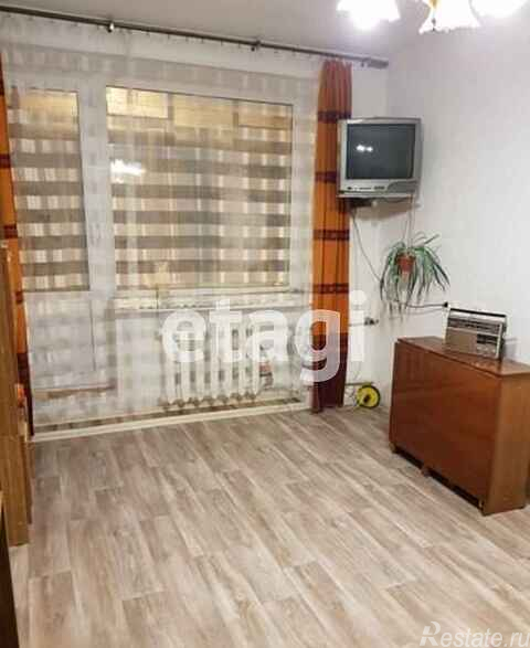 Продажа 2-комн квартиры на вторичном рынке Красное Село, Октябрьская ул., 15