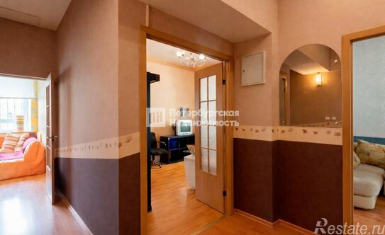 Продажа 3-комн квартиры на вторичном рынке ул Зенитчиков,  д. 5