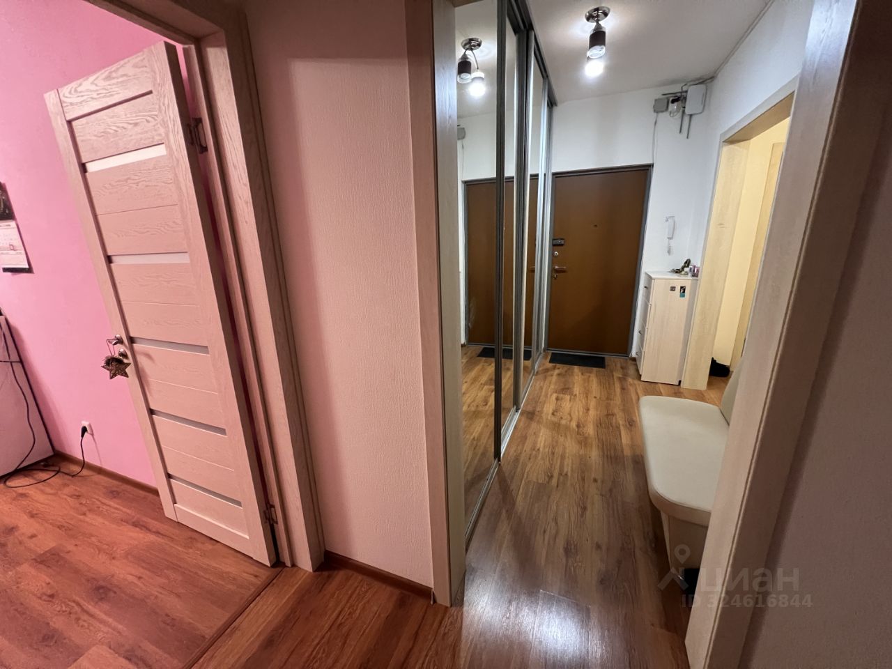 Продажа 3-комн квартиры на вторичном рынке улица Корнея Чуковского, 7к4