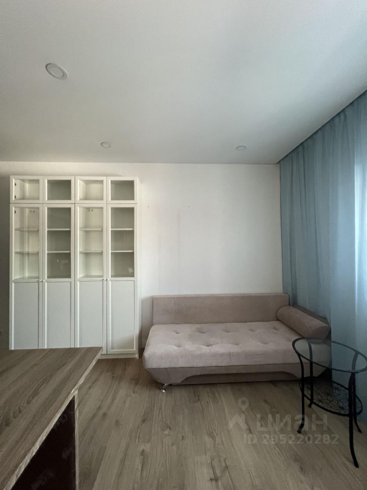 Аренда 2-комн квартиры на вторичном рынке д. Сабурово, улица Парковая, 20