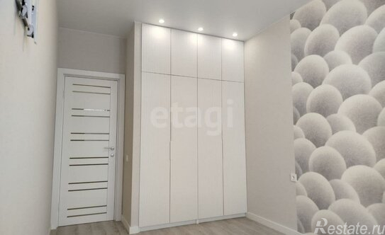 Продажа 1-комн квартиры на вторичном рынке Коломяжский пр-кт,  д. 13 к3