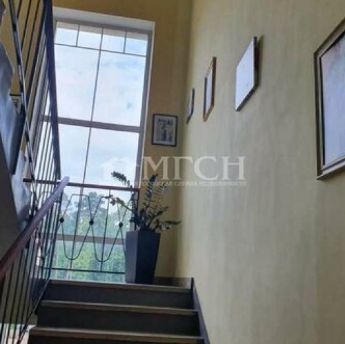 5-комн квартира Королев г, Первомайский мкр, Комаровка мкр,  д. 2