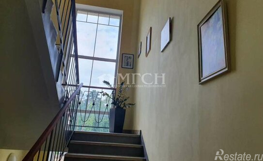 Продажа 5-комн квартиры на вторичном рынке Королев г, Первомайский мкр, Комаровка мкр,  д. 2