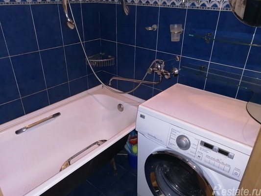 Продажа 2-комн квартиры на вторичном рынке Кавалергардская ул,  д. 3