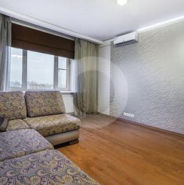 Продажа 2-комн квартиры на вторичном рынке ул Полины Осипенко,  д. 10,  к. 1
