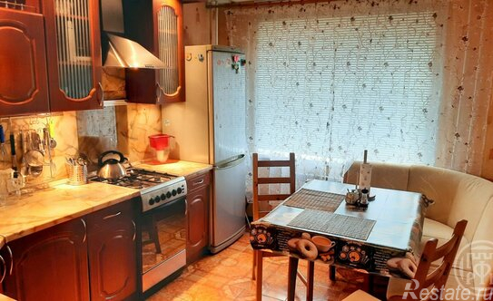 Продажа 2-комн квартиры на вторичном рынке Рощино, ул Садовая,  д. 4