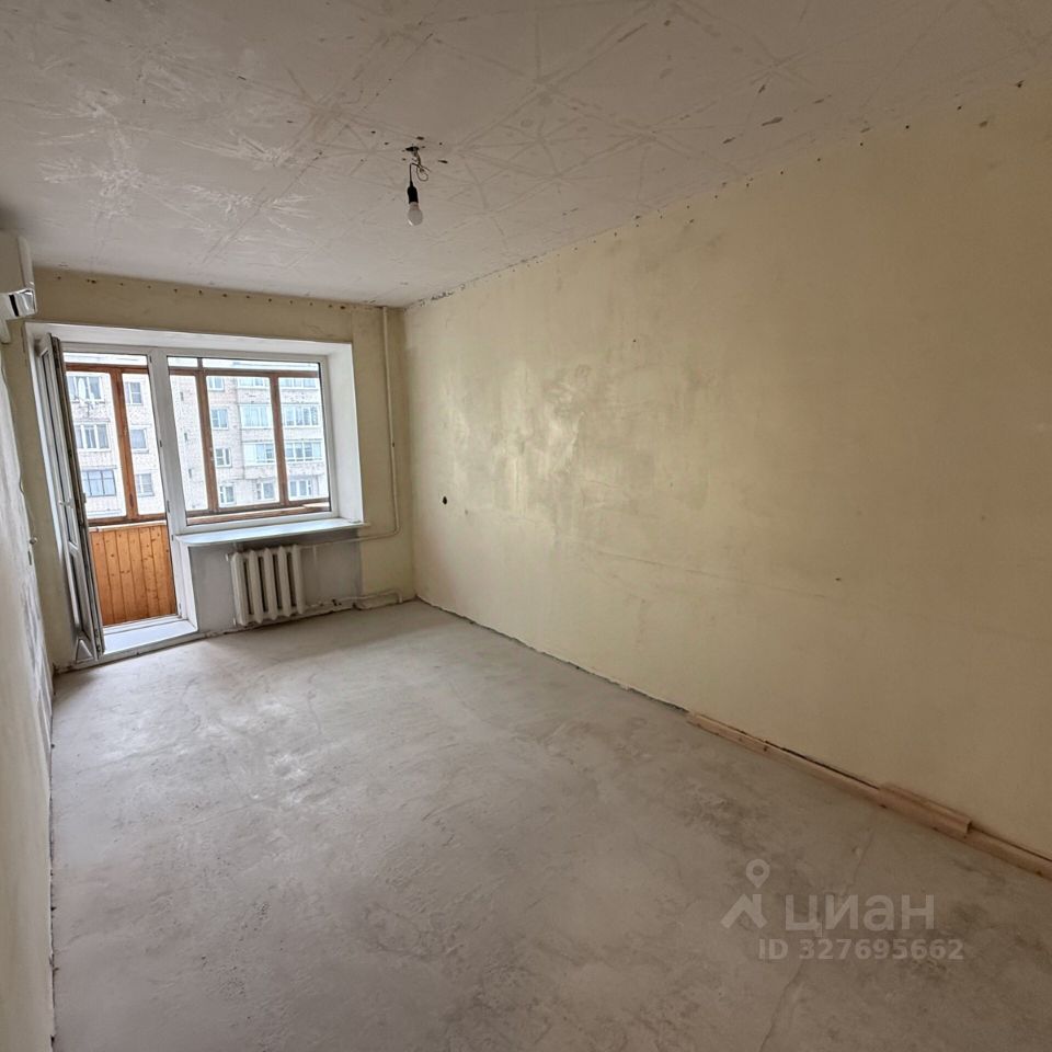 Продажа 2-комн квартиры на вторичном рынке улица Чекистов, 22