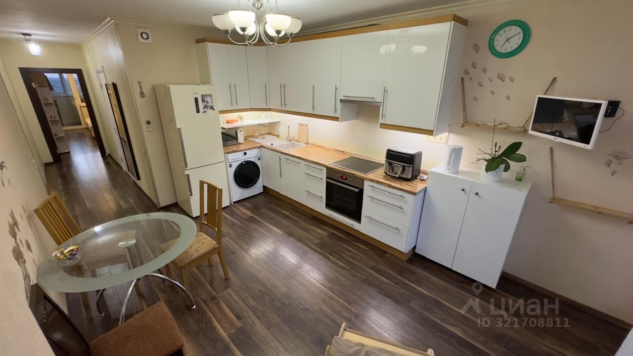 Продажа квартиры на вторичном рынке Апрелевка, улица Цветочная Аллея, 9